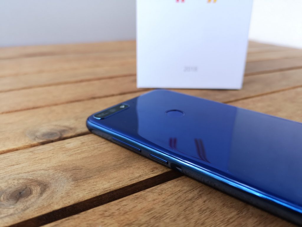 HUAWEI Y7 (2018) Smartphone