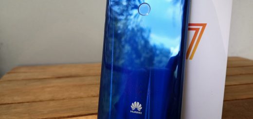 HUAWEI Y7 (2018) Smartphone